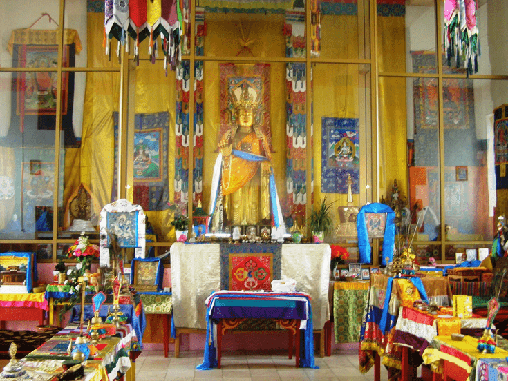 01 1 Bouddhisme en Bouriatie : Le Palais du légendaire bouddha de bois de santal