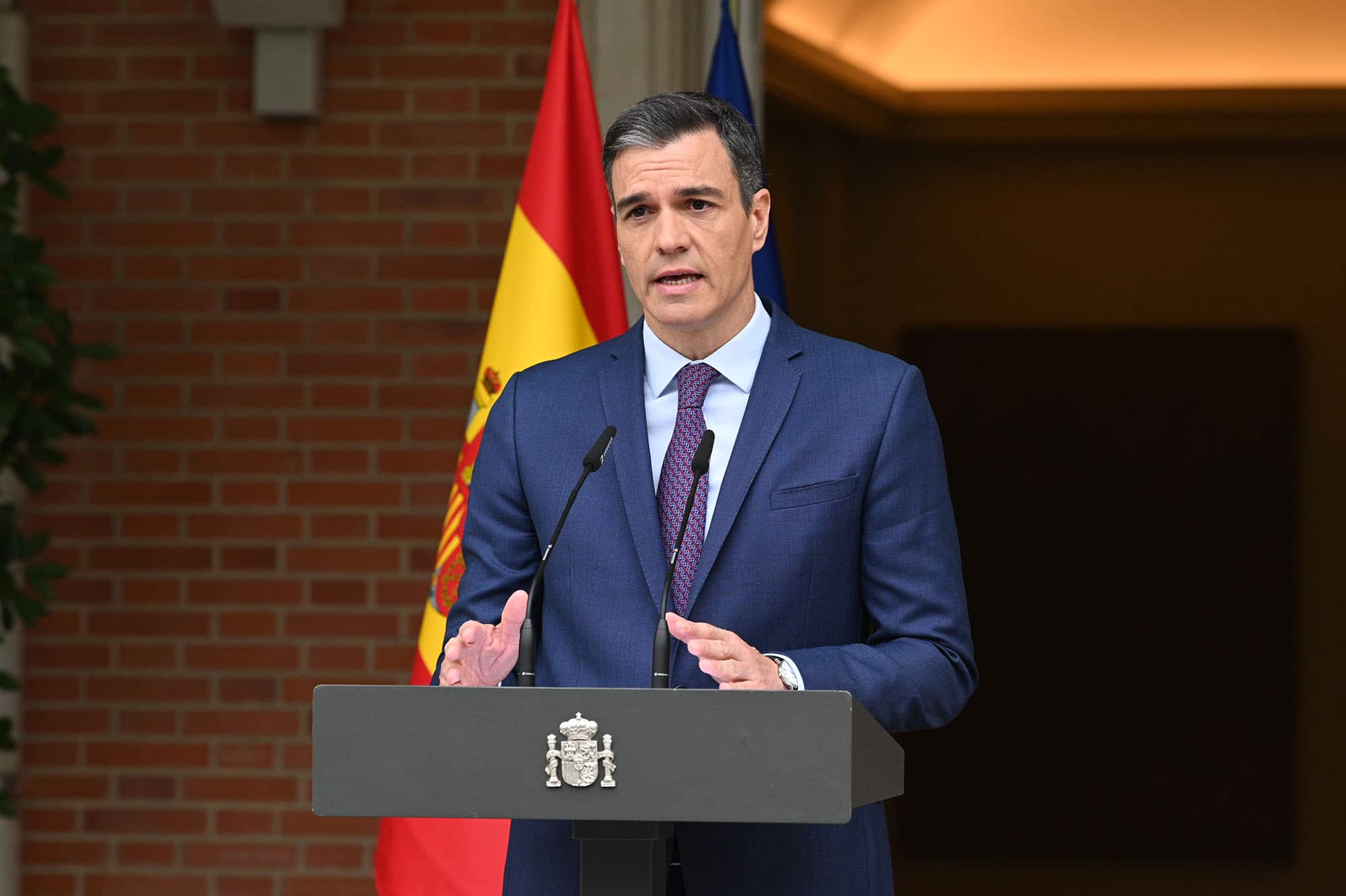 Pedro Sanchez, Spain's PM dissolves Parliament and calls for national elections